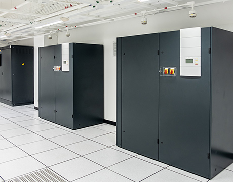 Data center UPS