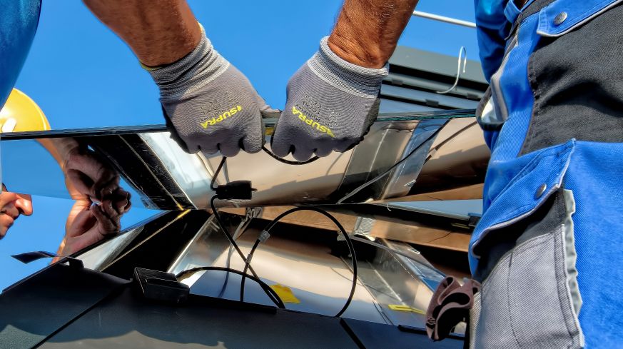 Solar Charging Lithium-Ion Batteries Solar Charging Lithium-Ion Batteries